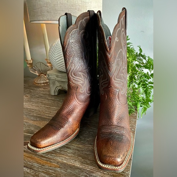 Ariat Women's Legend Leather Western Cowboy Boots - Size 9B - Picture 2 of 11